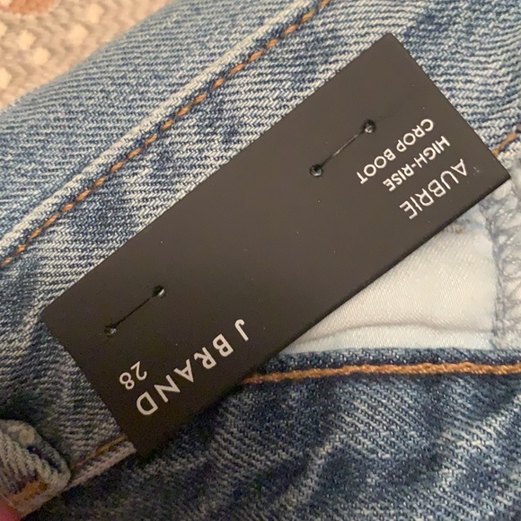 NWT Joe’s Jeans Capris (Aubrie High Rise-Crop Boot Style) Size 28 - Picture 5 of 11